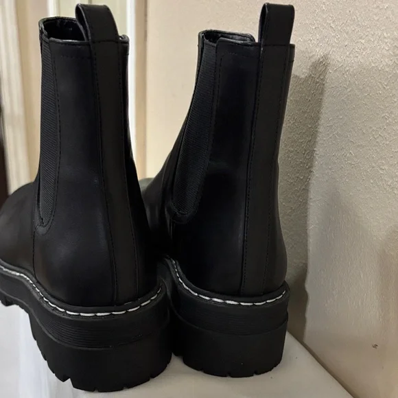 Marc Fisher Black Leather Footwear - Picture 14 of 15